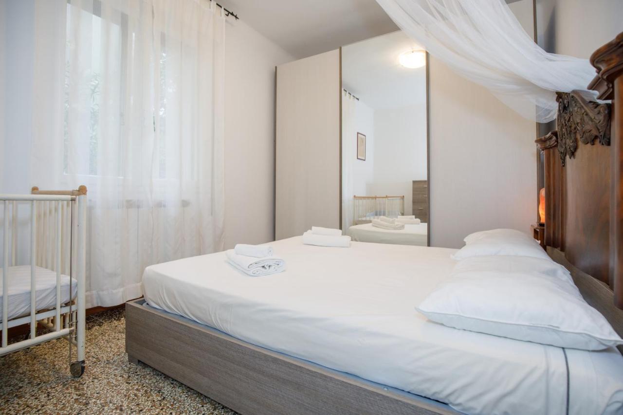 Gozzi House - Comoda Casa - Free Parking - Easy To Venice! Mestre Kültér fotó